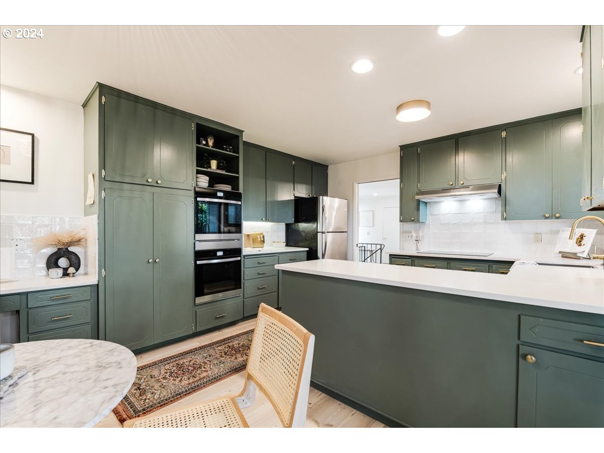 11775 Southwest Ridgeview Terrace Beaverton, OR 97008 - Photo 17 of 48 Gallery Image 17