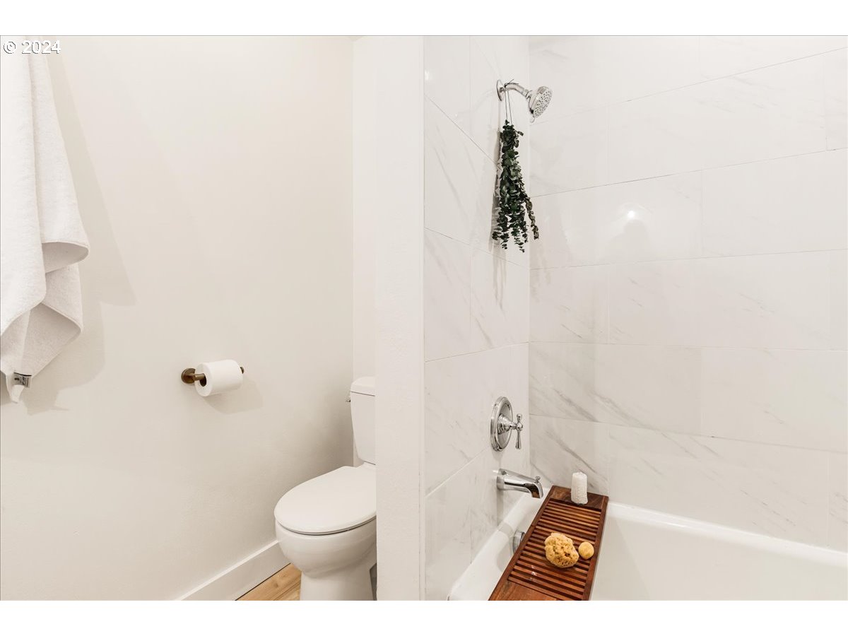 11775 Southwest Ridgeview Terrace Beaverton, OR 97008 - Photo 26 of 48 Gallery Image 26