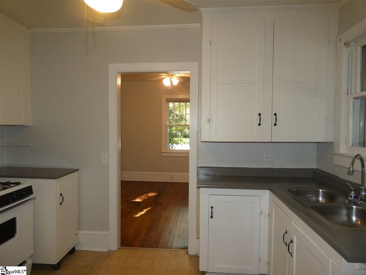 116 East Walnut Street Clinton, SC 29325 - Photo 11 of 24 Gallery Image 11