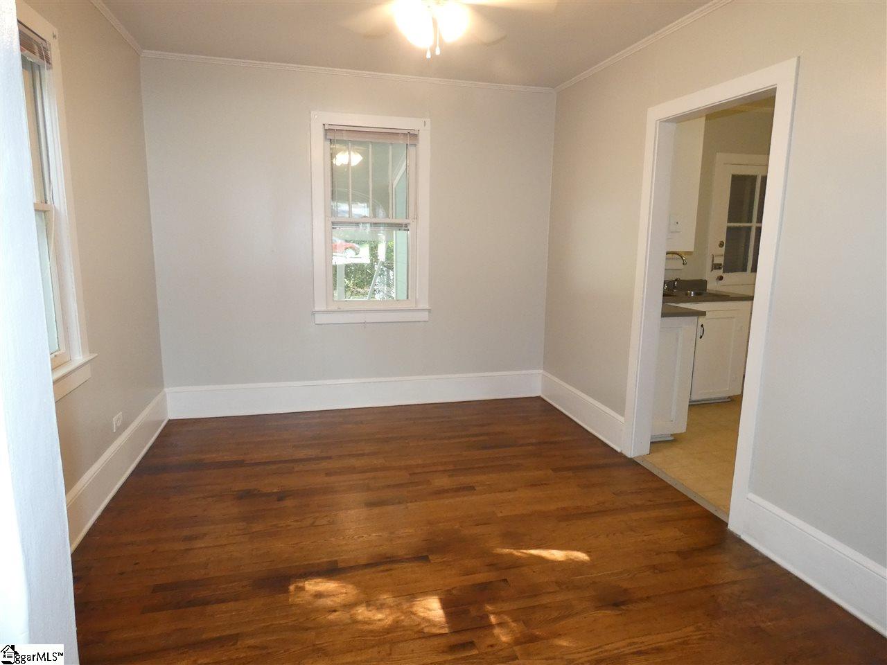 116 East Walnut Street Clinton, SC 29325 - Photo 12 of 24 Gallery Image 12