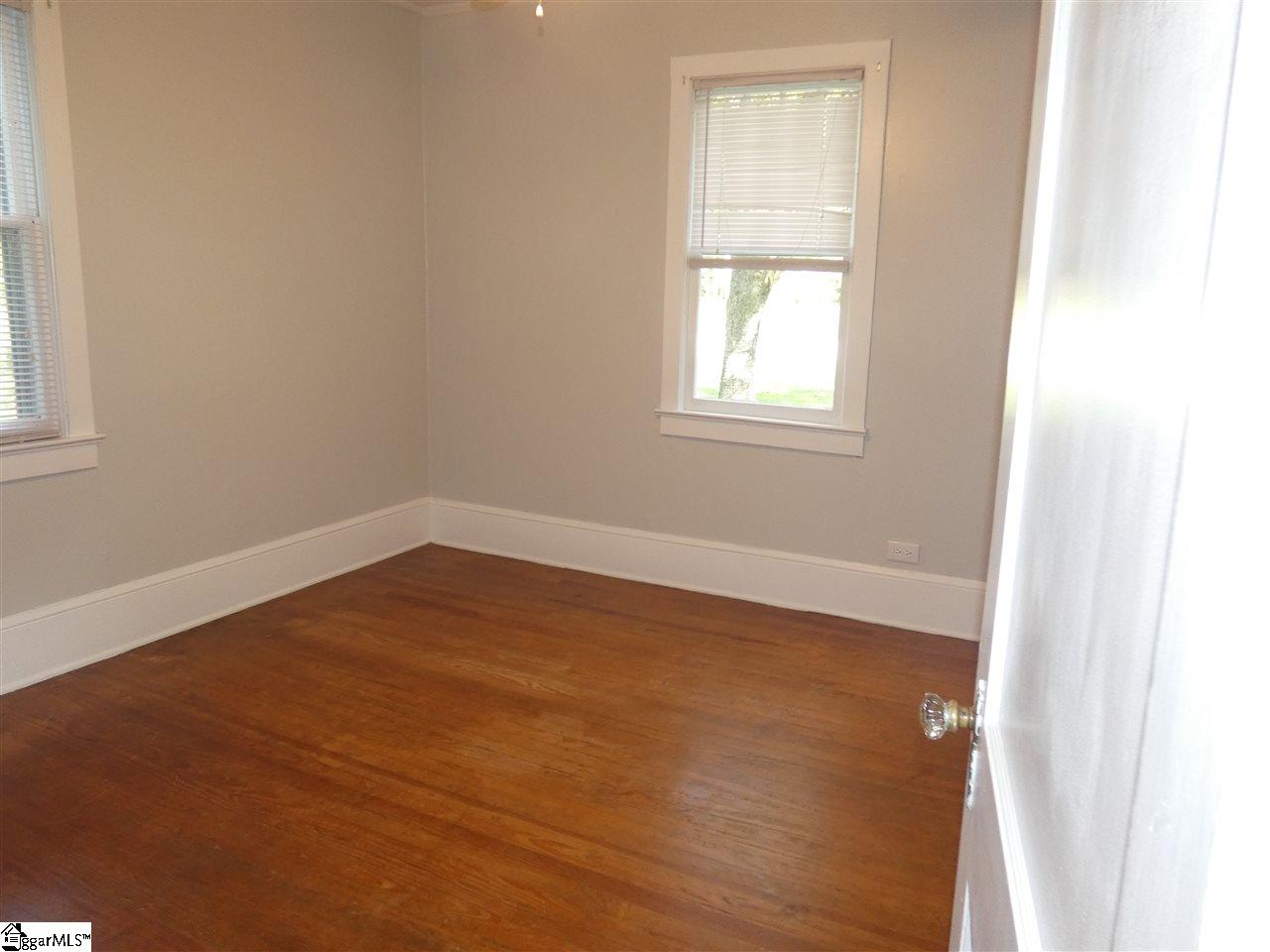 116 East Walnut Street Clinton, SC 29325 - Photo 15 of 24 Gallery Image 15