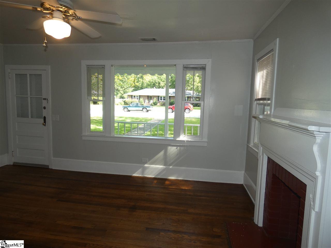 116 East Walnut Street Clinton, SC 29325 - Photo 4 of 24 Gallery Image 4