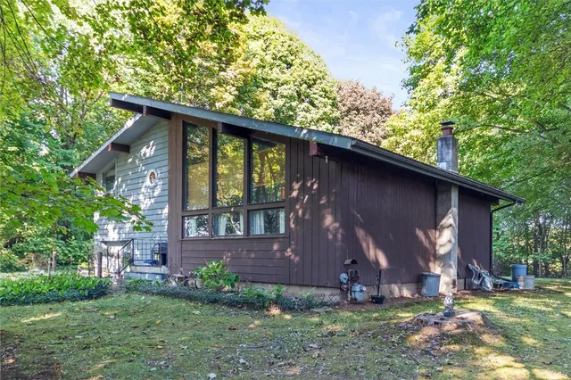 $225,000 | 128 Vienna Road, Arcadia, NY 14513