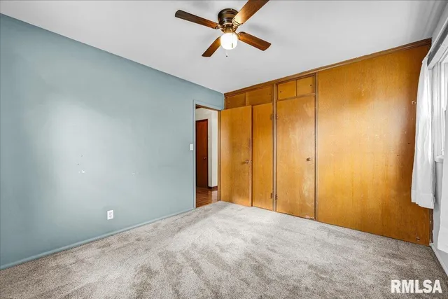 $189,900 | 320 East Almond Drive, Washington, IL 61571