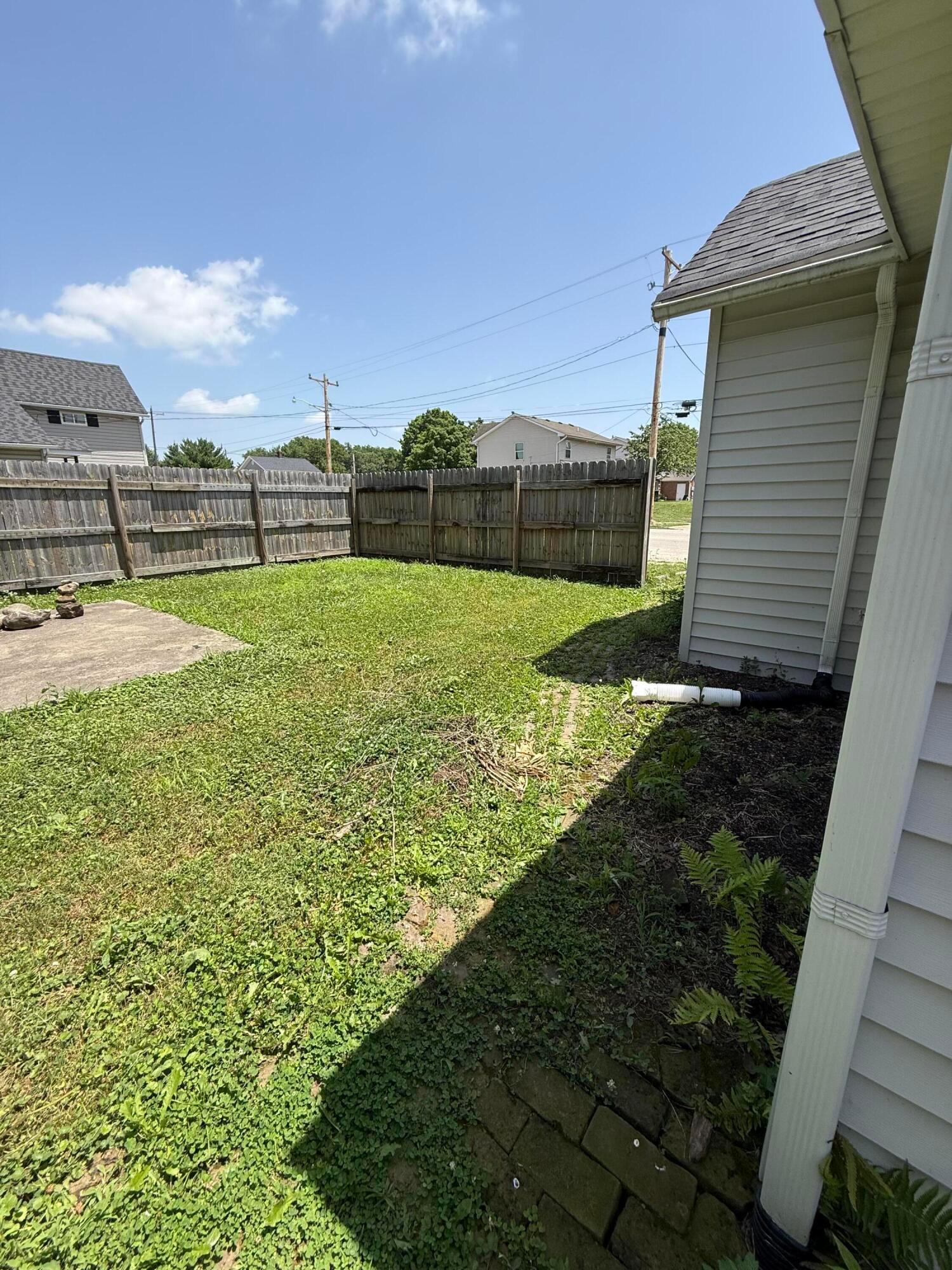 1007 South Washington Street Circleville, OH 43113 - Photo 16 of 19 IMG_8084