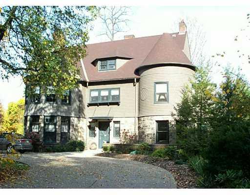 108 Woodland Road Pittsburgh, PA 15232 - Photo 1 of 8 Exterior Front.