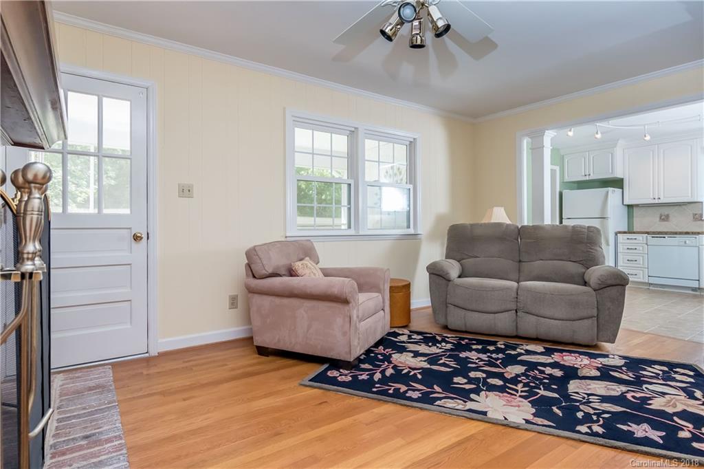 5224 Guildbrook Road, Unit 9 Charlotte, NC 28226 - Photo 9 of 32 Gallery Image 9