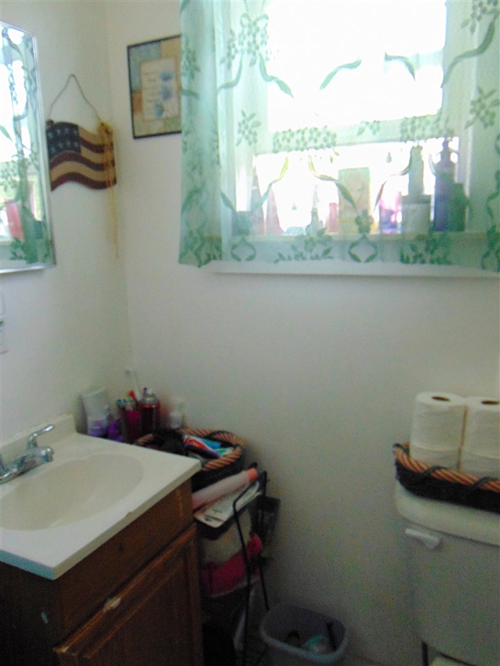 722 Howard Street Bay City, MI 48708 - Photo 8 of 19 Gallery Image 8