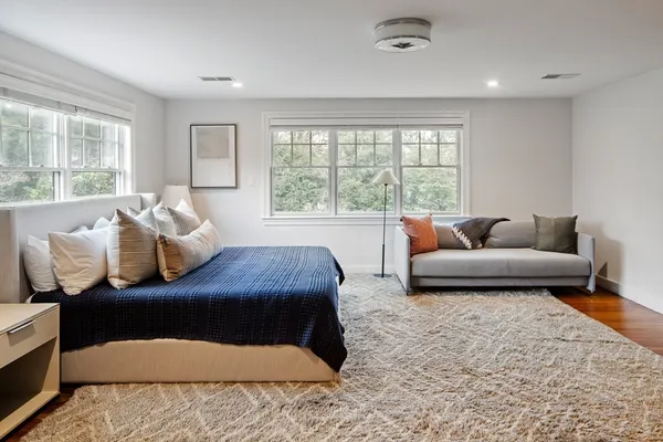 $2,800,000 | 2 Edgewater Place, Winchester, MA 01890