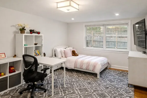 $2,800,000 | 2 Edgewater Place, Winchester, MA 01890