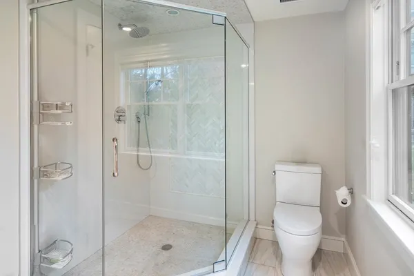 $2,800,000 | 2 Edgewater Place, Winchester, MA 01890