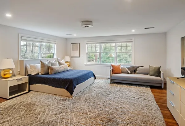$2,800,000 | 2 Edgewater Place, Winchester, MA 01890