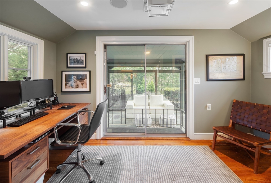 2 Edgewater Place Winchester, MA 01890 - Photo 8 of 32