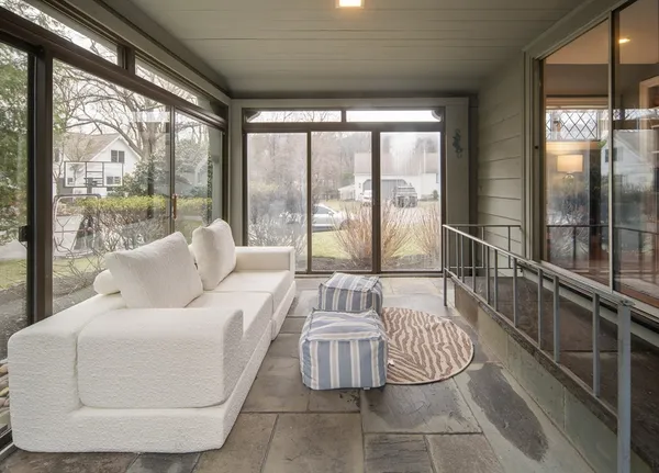 $2,800,000 | 2 Edgewater Place, Winchester, MA 01890