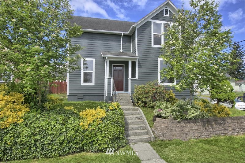 2302 Rockefeller Avenue Everett, WA 98201 - Photo 1 of 18