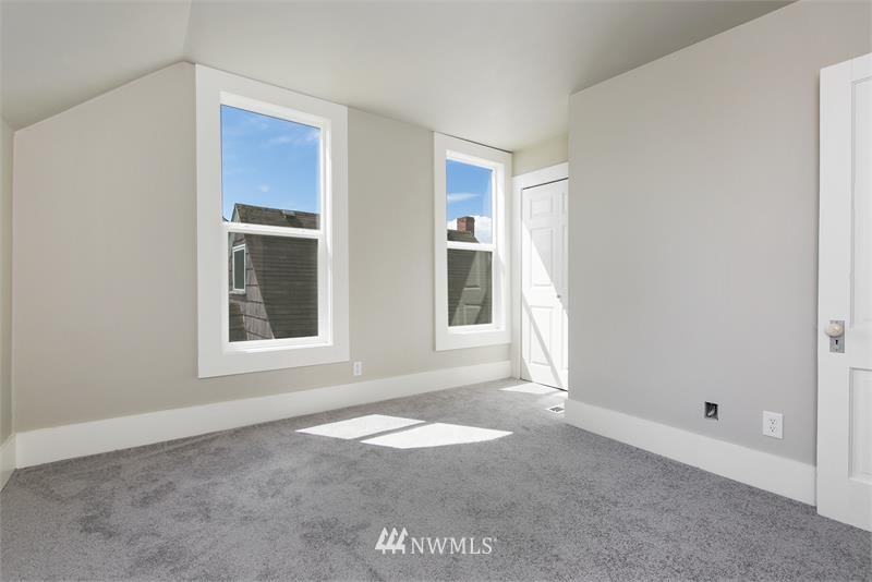 2302 Rockefeller Avenue Everett, WA 98201 - Photo 11 of 18