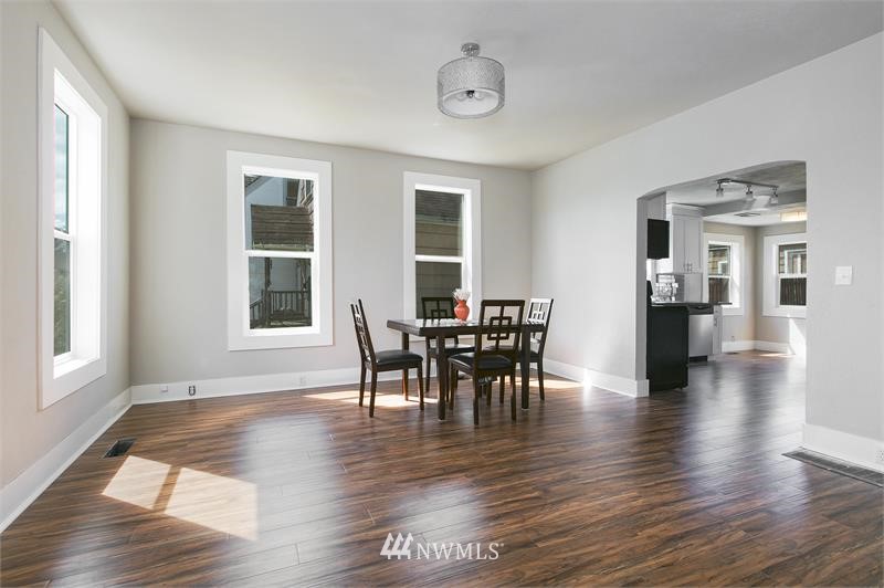 2302 Rockefeller Avenue Everett, WA 98201 - Photo 4 of 18