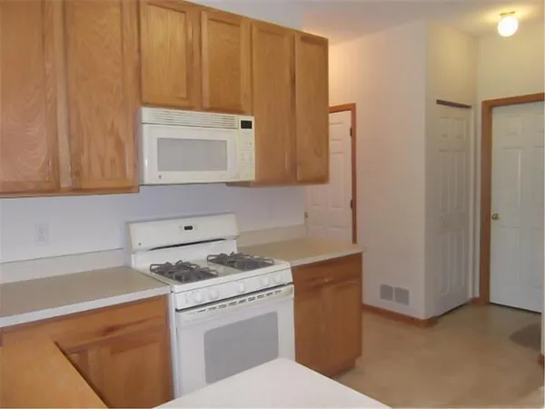 $2,399 | 17050 78th Place North, Maple Grove, MN 55311