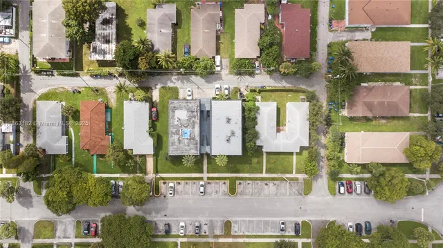 $1,400 | 2040 Northeast 170th Street, Unit 2, North Miami Beach, FL 33162