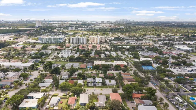 $1,400 | 2040 Northeast 170th Street, Unit 2, North Miami Beach, FL 33162