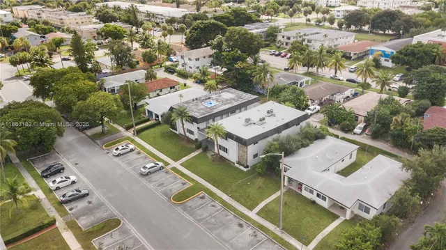 $1,400 | 2040 Northeast 170th Street, Unit 2, North Miami Beach, FL 33162