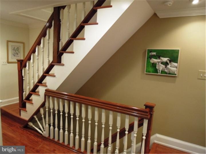 417 West Beechtree Lane Wayne, PA 19087 - Photo 11 of 23 Gallery Image 11