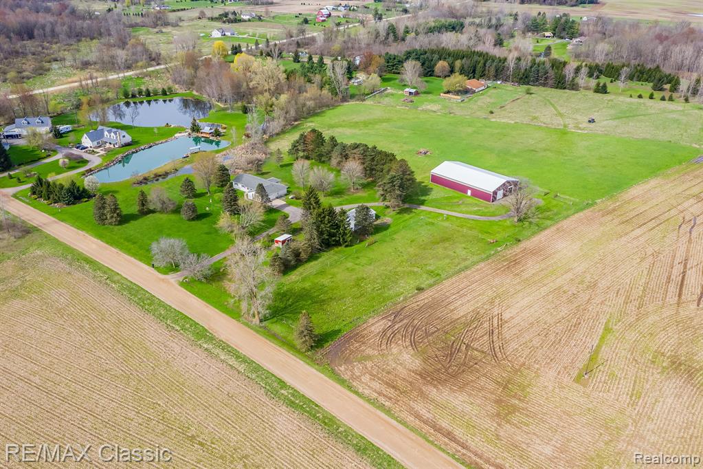 10161 Stow Road Webberville, MI 48892 - Photo 7 of 39