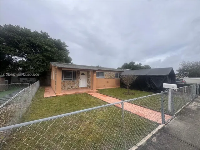 $3,000 | 365 West 13th Street, Hialeah, FL 33010