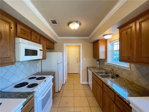 $1,550 | 2336 Autumn Chase Loop, College Station, TX 77840