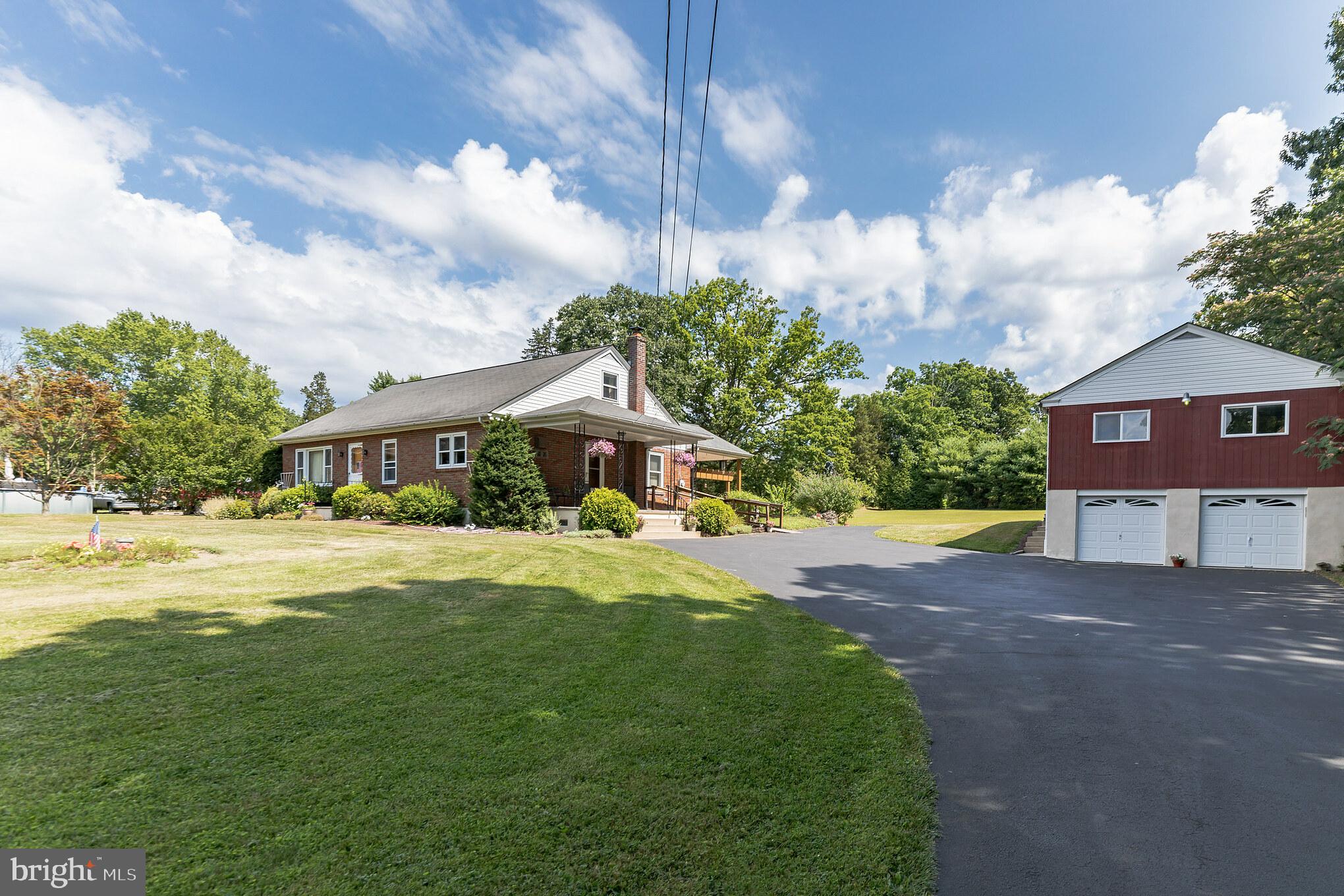 3071 Finland Road Pennsburg, PA 18073 - Photo 6 of 59 Gallery Image 6