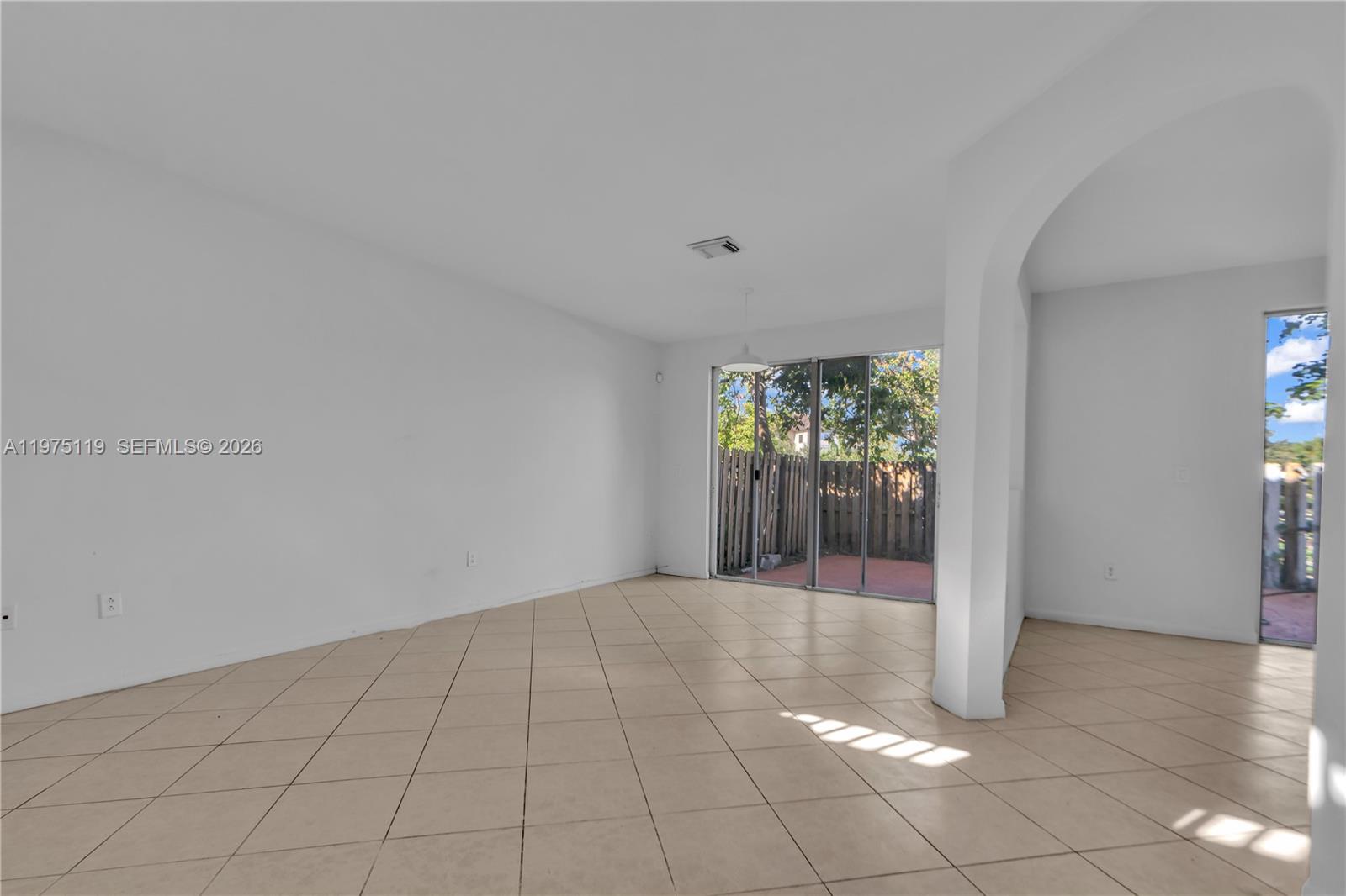 27463 Southwest 137th Court, Unit 27364 Homestead, FL 33032 - Photo 10 of 59