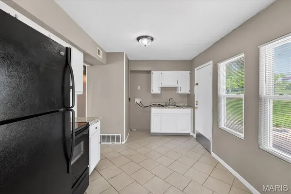 $1,200 | 6018 Evergreen Boulevard, St. Louis, MO 63134