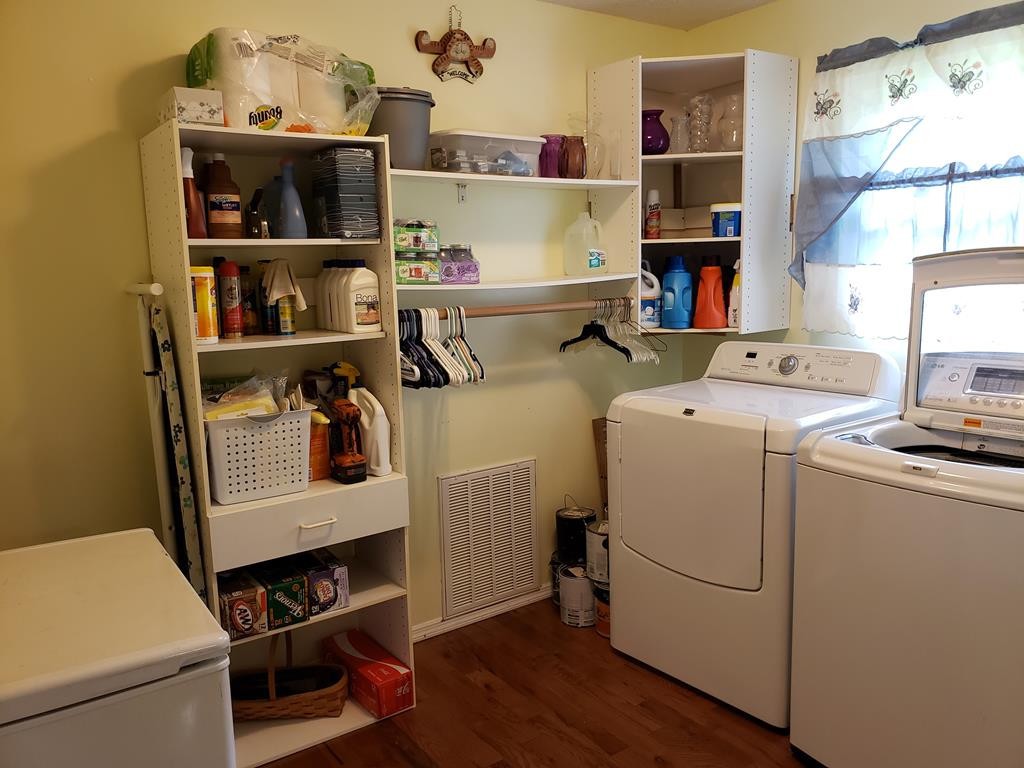 375 Todd Road Southeast Cleveland, TN 37323 - Photo 31 of 47 a room with storage and utility