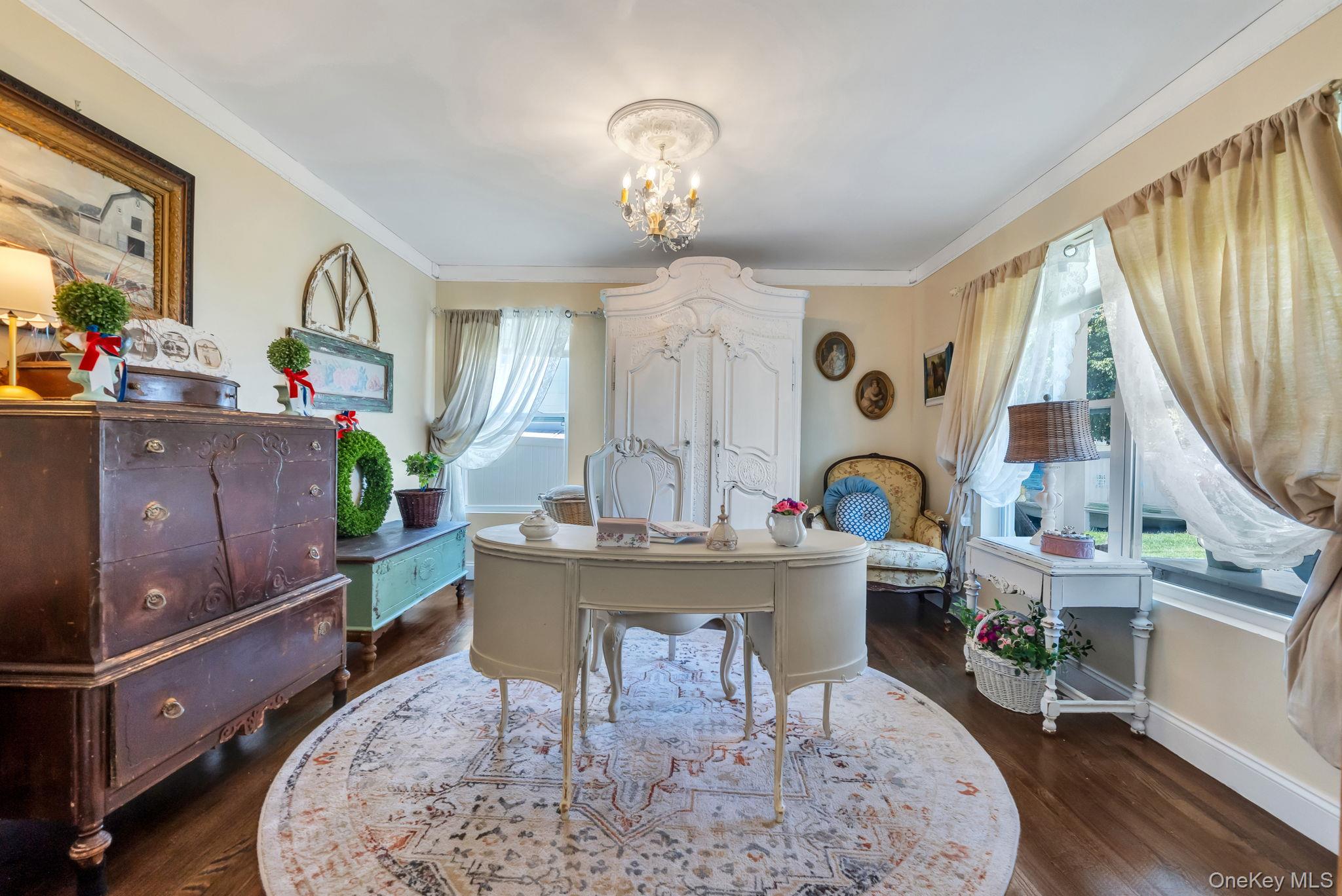 17 Walnut Road Kings Park, NY 11754 - Photo 11 of 34