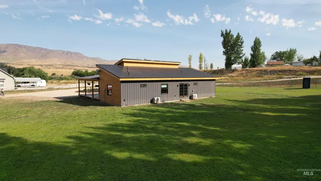 $599,900 | 6501 Sweet Ola Highway, Sweet, ID 83670