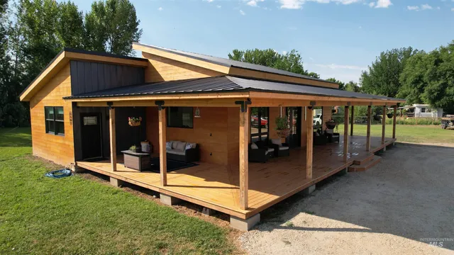 $599,900 | 6501 Sweet Ola Highway, Sweet, ID 83670