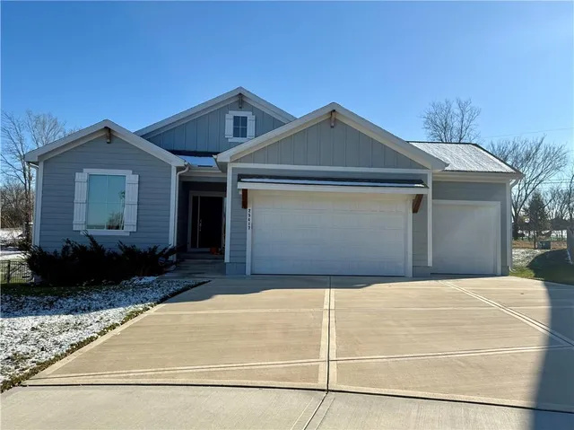 $535,000 | 25417 West 142nd Place, Olathe, KS 66061