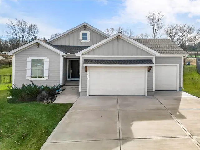 $535,000 | 25417 West 142nd Place, Olathe, KS 66061