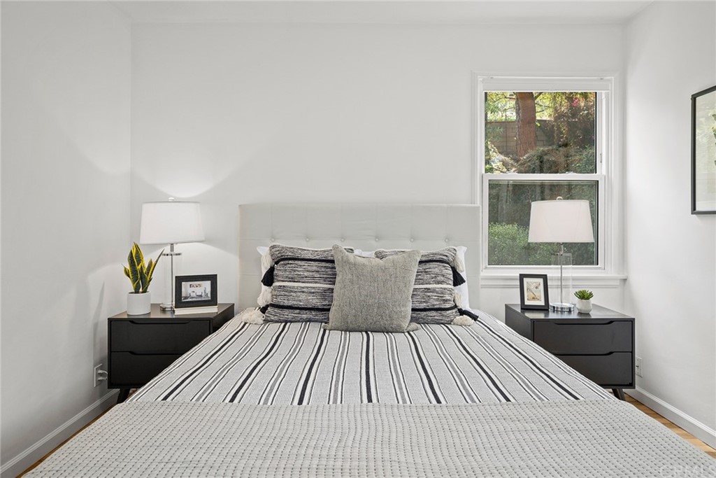 135 Anita Drive Pasadena, CA 91105 - Photo 16 of 27