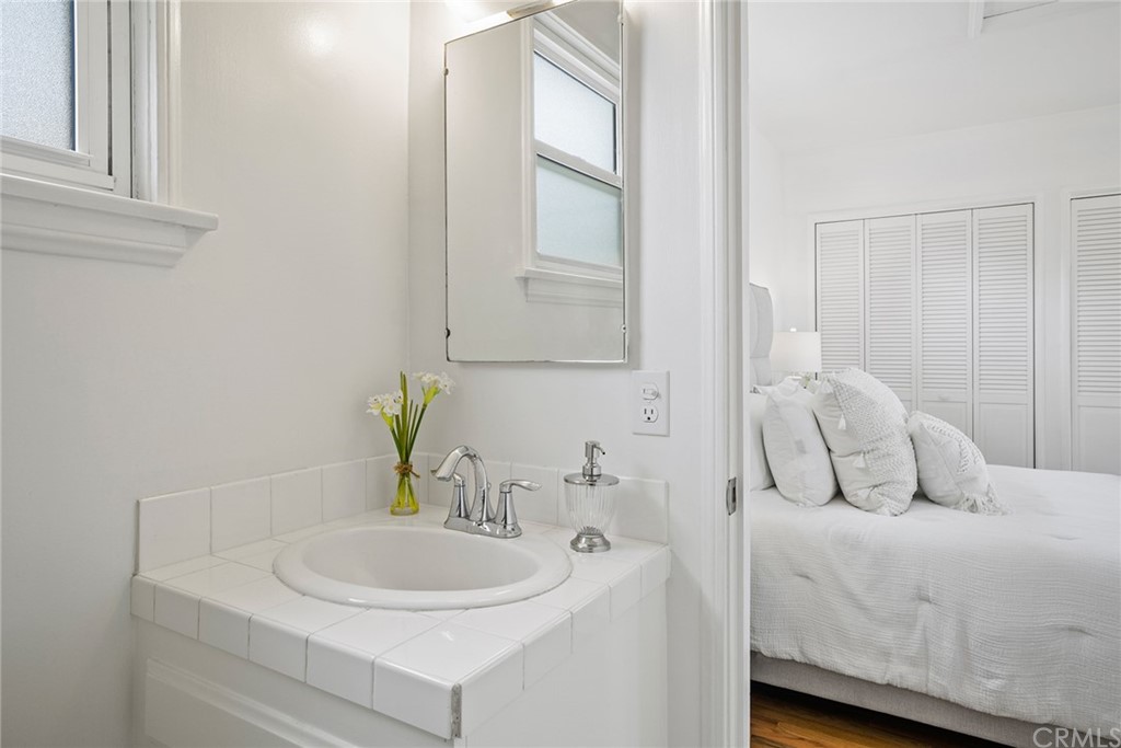 135 Anita Drive Pasadena, CA 91105 - Photo 22 of 27