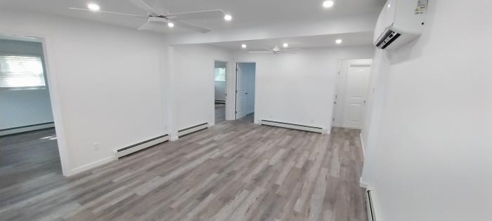 47 Weeks Road North Babylon, NY 11703 - Photo 19 of 40