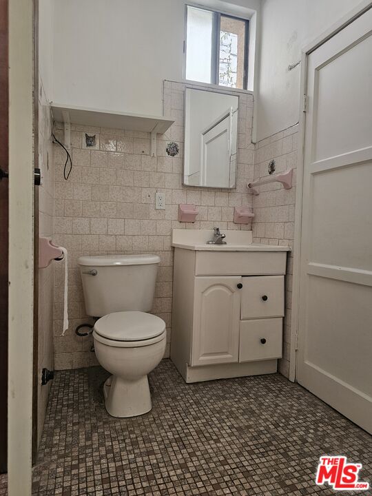 4152 Verdugo Road Los Angeles, CA 90065 - Photo 7 of 9