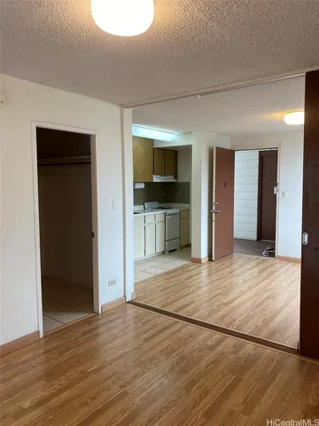 $1,500 | 1420 Alapai Street, Unit 402, Honolulu, HI 96813