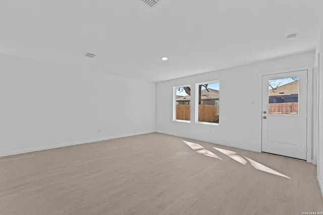 $290,000 | 107 Ellendale Place, Fredericksburg, TX 78624