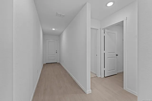 $290,000 | 107 Ellendale Place, Fredericksburg, TX 78624