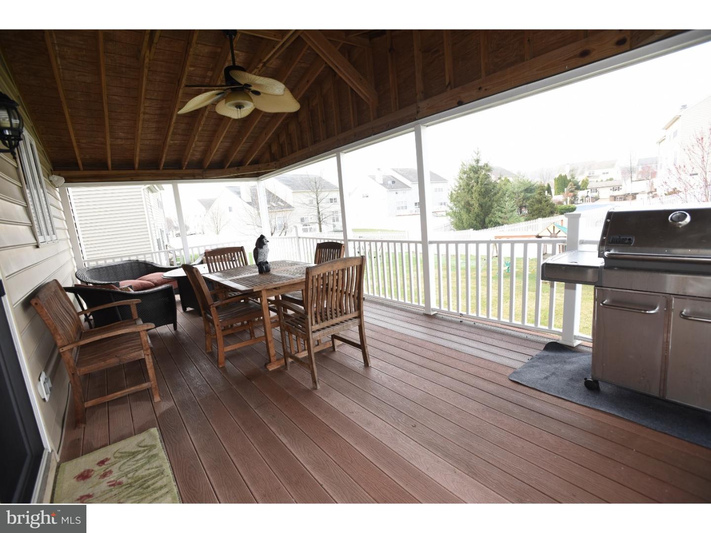 126 Tatham Road Bensalem, PA 19020 - Photo 22 of 25 Deck