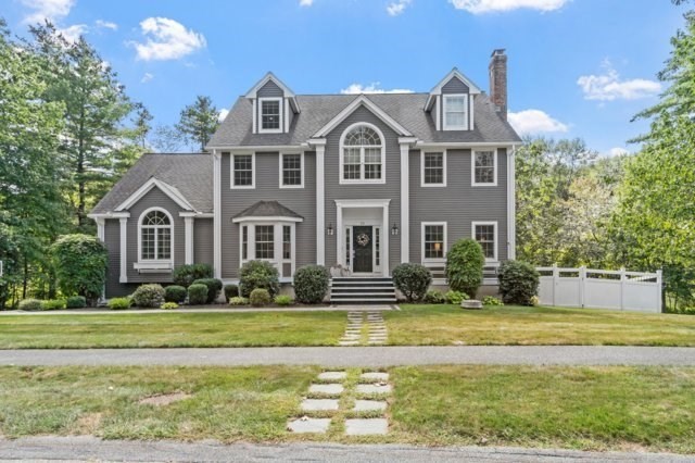 25 Stonebridge Road Groveland, MA 01834 - Photo 1 of 40 Gallery Image 1
