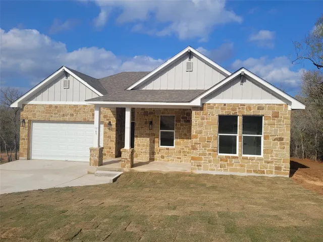 $357,000 | 185 Nuuanu Lane, Bastrop, TX 78602