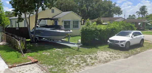 $2,800 | 2246 Wilson Street, Hollywood, FL 33020