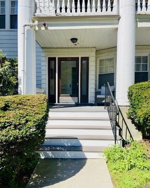 134 Middlesex Road, Unit 2 Chestnut Hill, MA 02467 - Photo 3 of 25